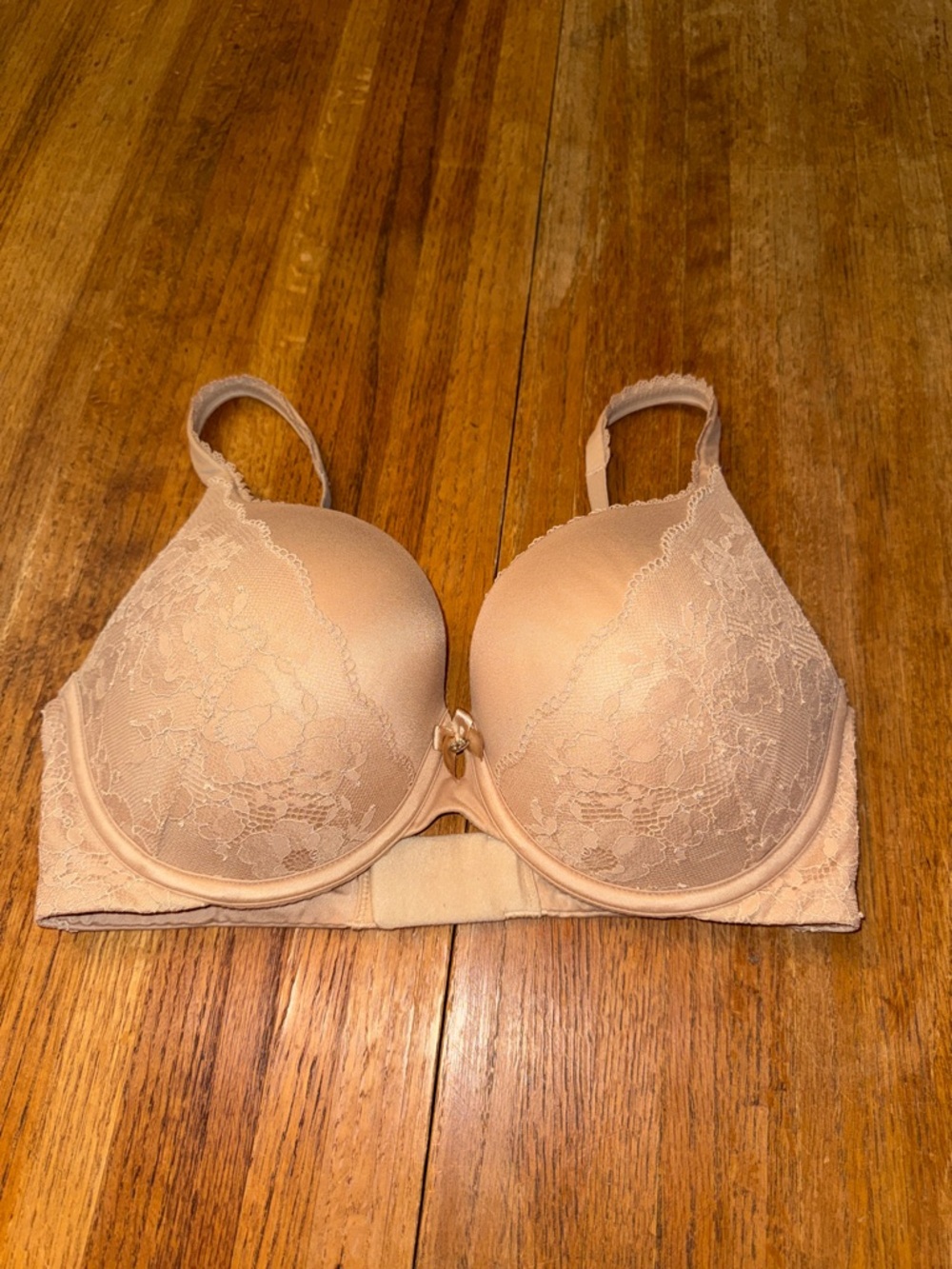 Victoria's Secret Beige Lace Push-Up Bra